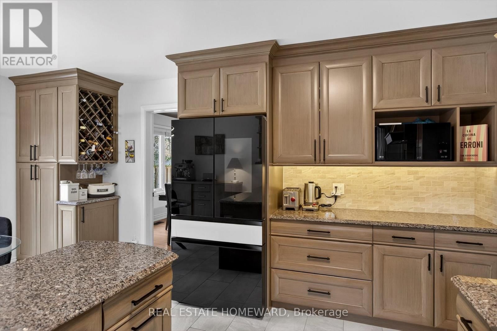 1530 SCOLLARD CRESCENT Image 10