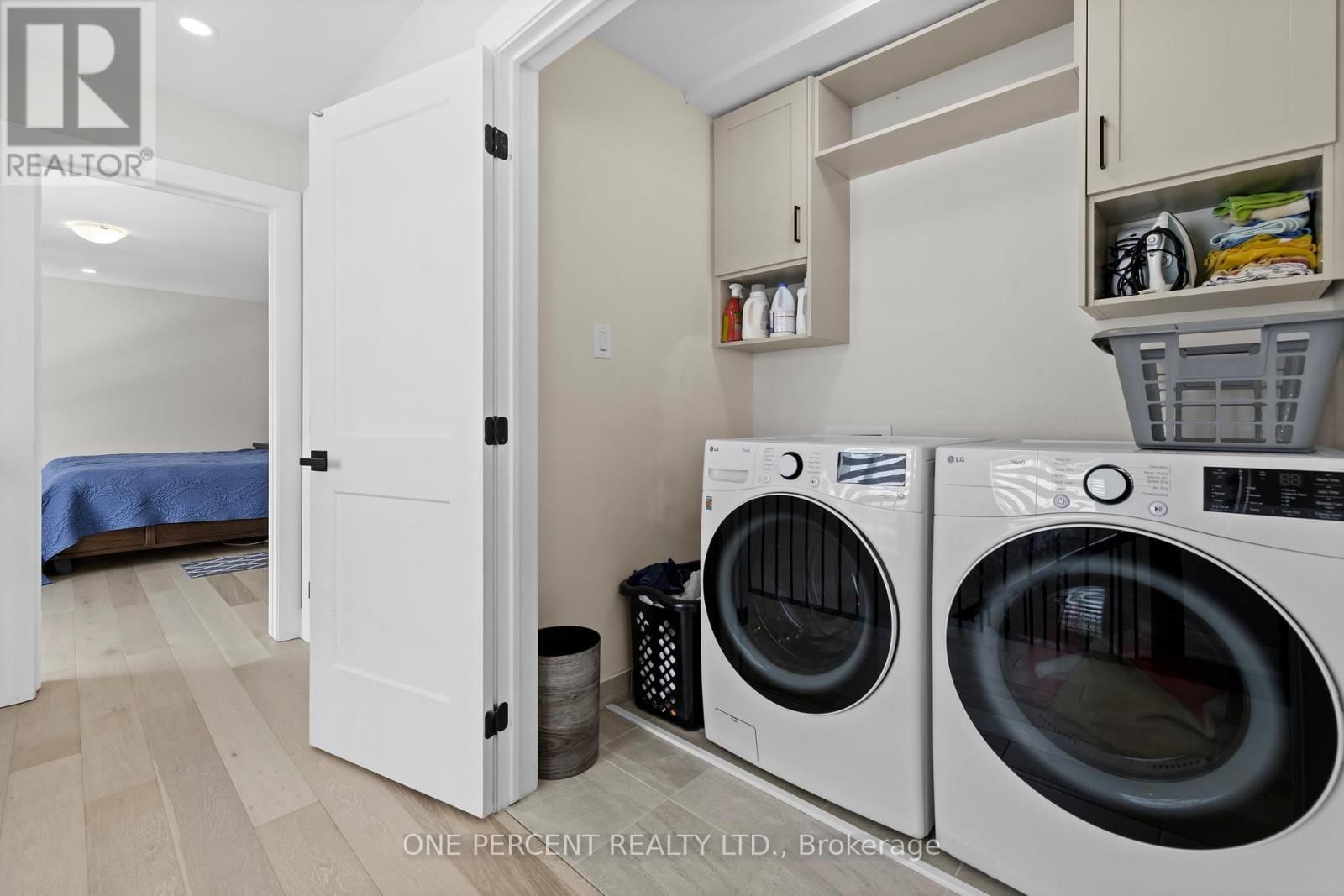 238 BRISTOL CRESCENT Image 21