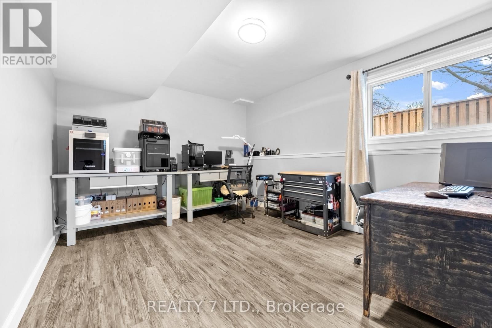 6479 BURWOOD AVENUE Image 17