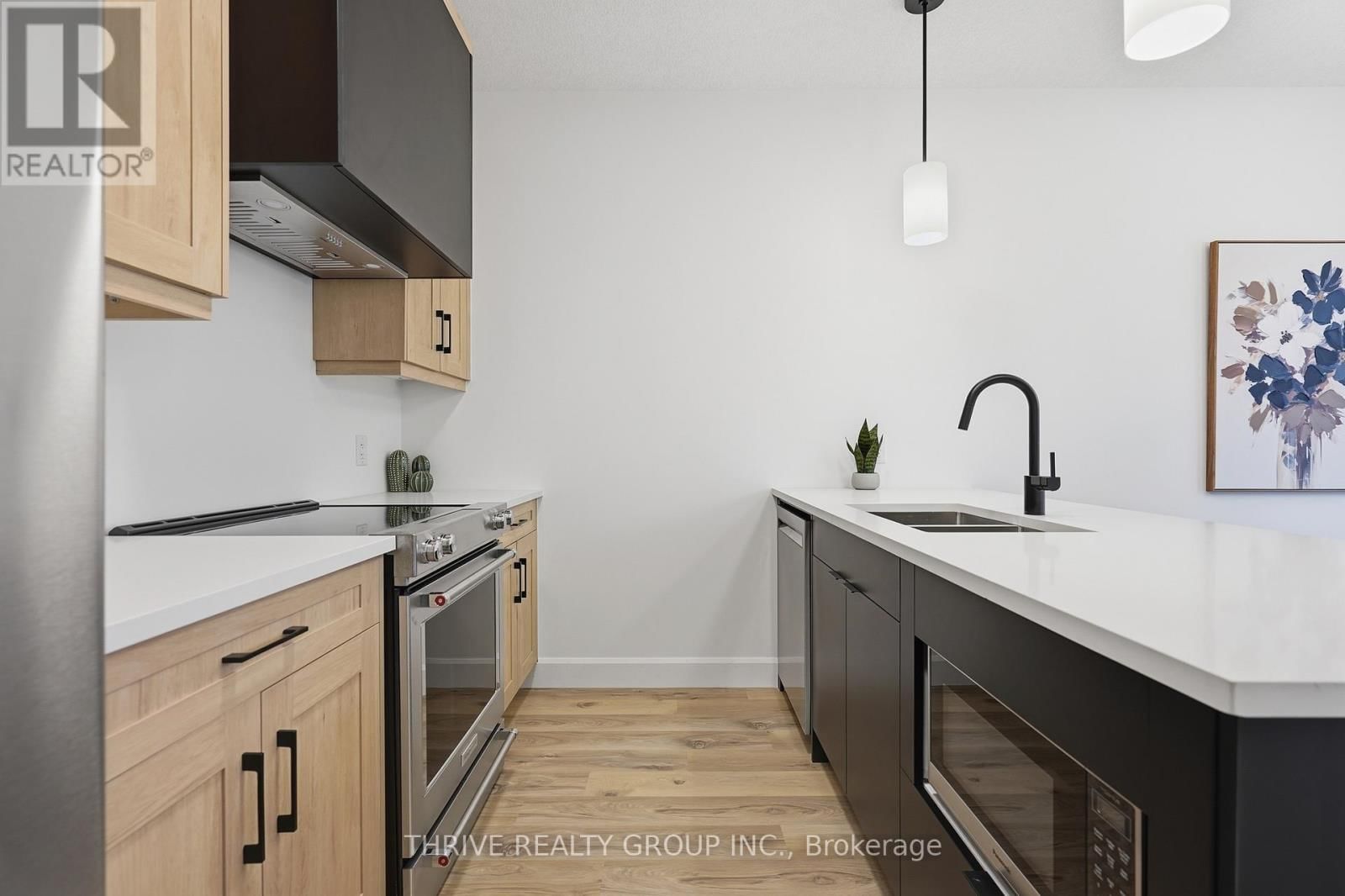 9 - 279 HILL STREET Image 13