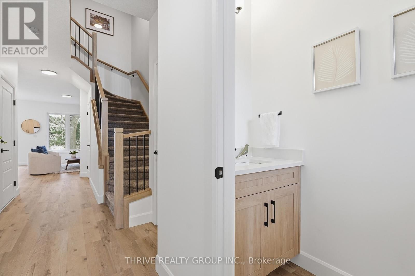 9 - 279 HILL STREET Image 17