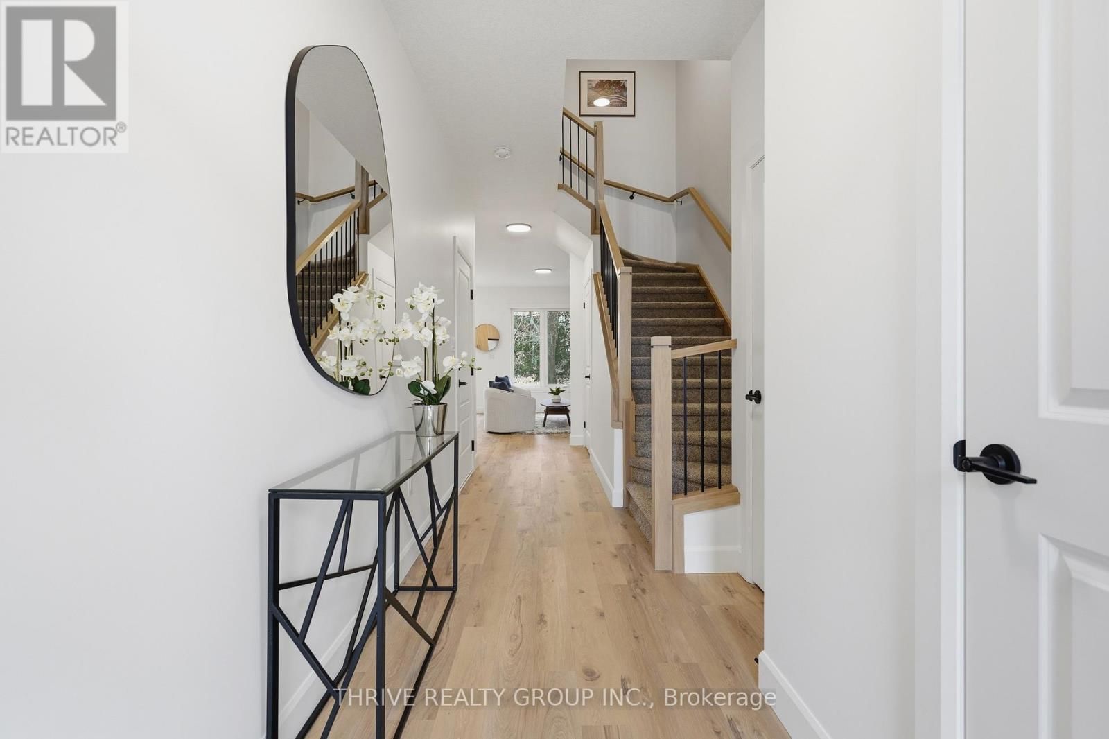 9 - 279 HILL STREET Image 5