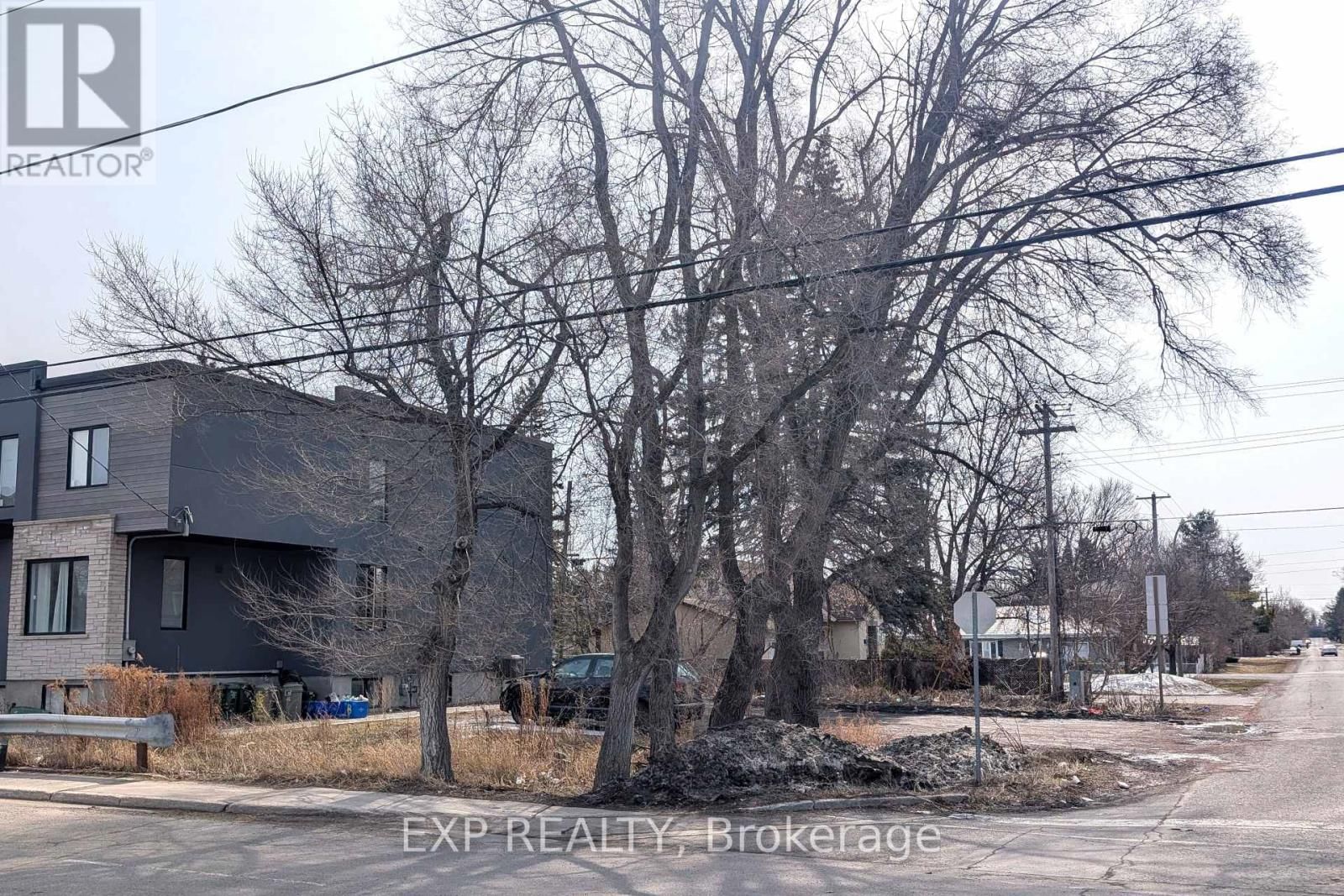 2 PENDER STREET Image 2