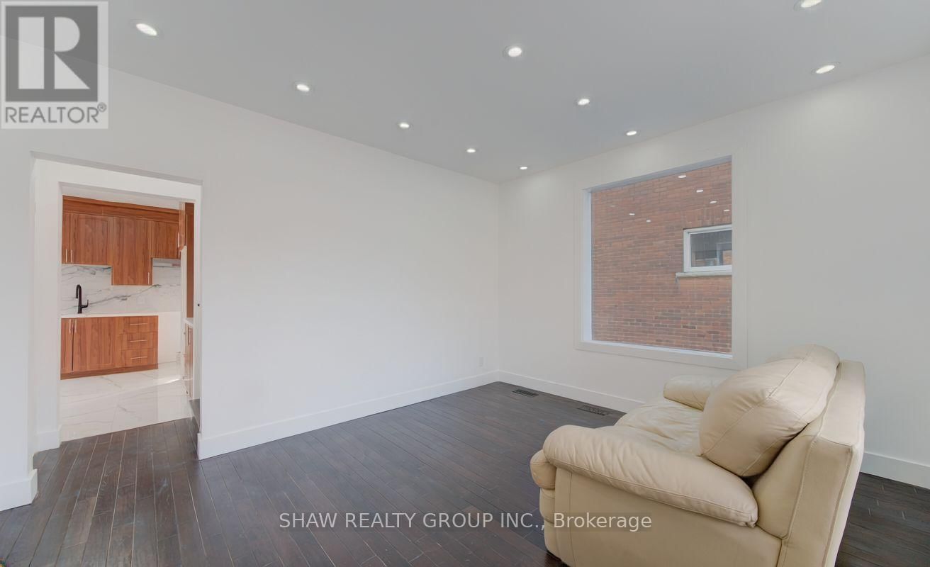 80 LANCASTER STREET WEST Image 11