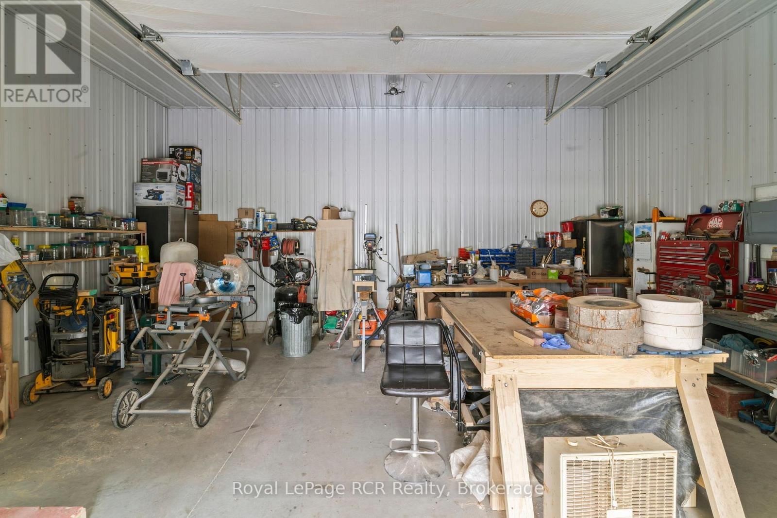 615 CAYUGA CRESCENT Image 42