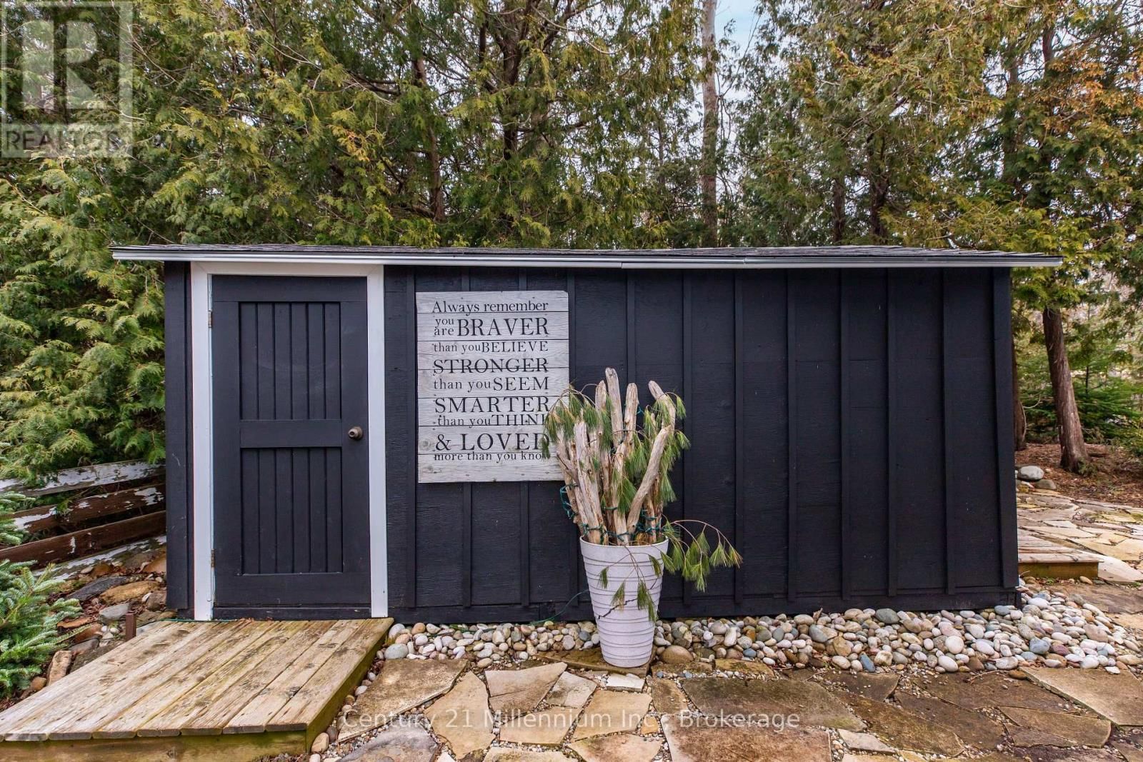 100 SOUTH RANKIN STREET Image 29