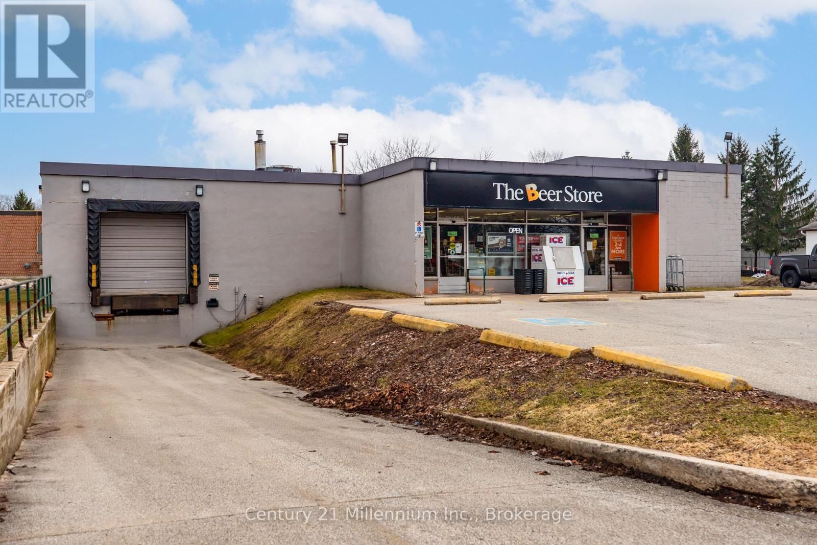 355 GODERICH STREET Image 5