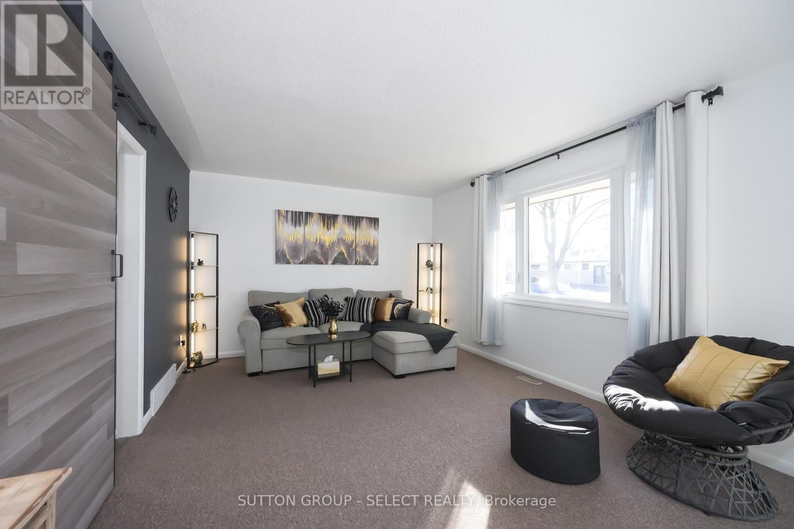 47 APONI CRESCENT Image 3