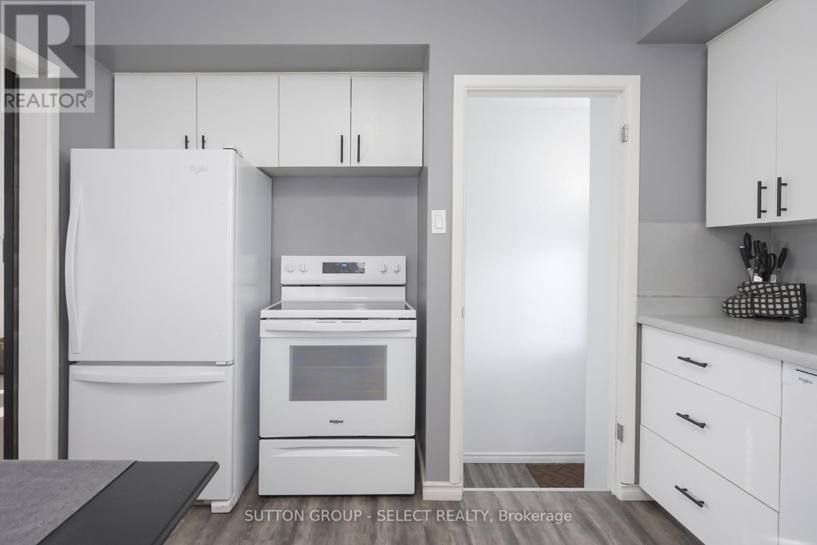 47 APONI CRESCENT Image 7