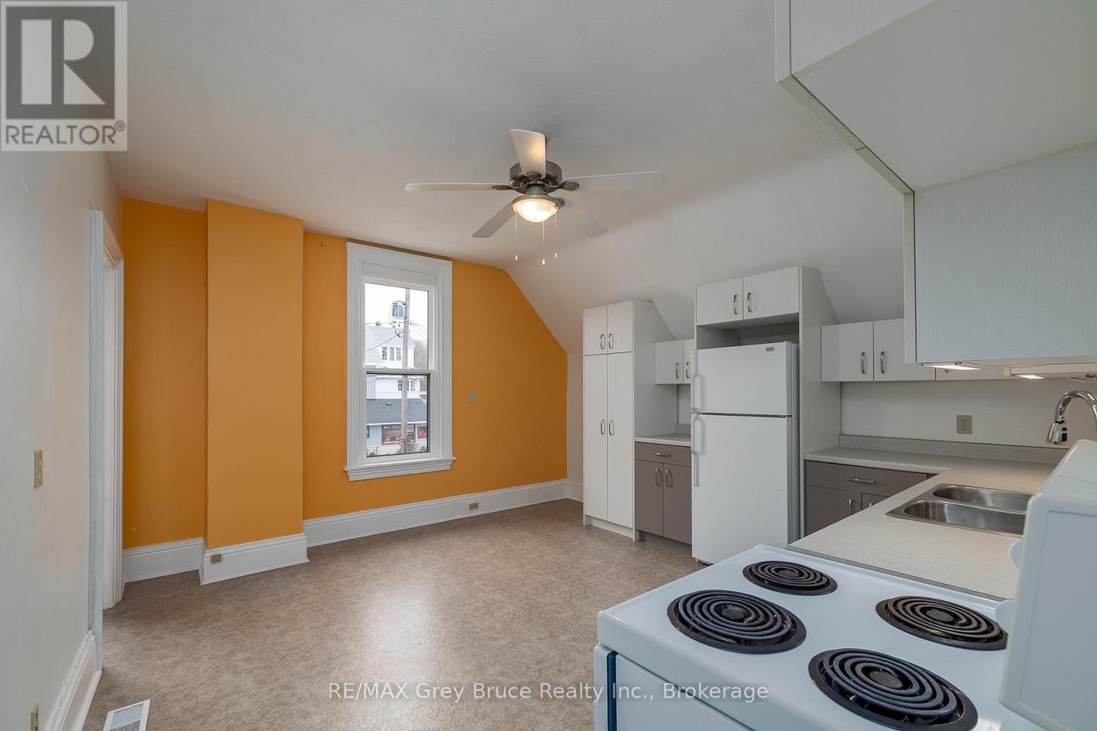 902 2ND AVENUE WEST Image 21