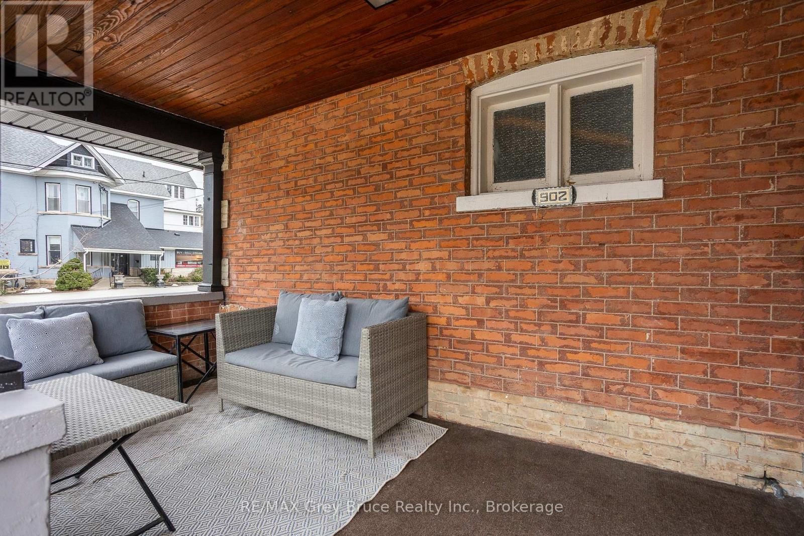 902 2ND AVENUE WEST Image 6