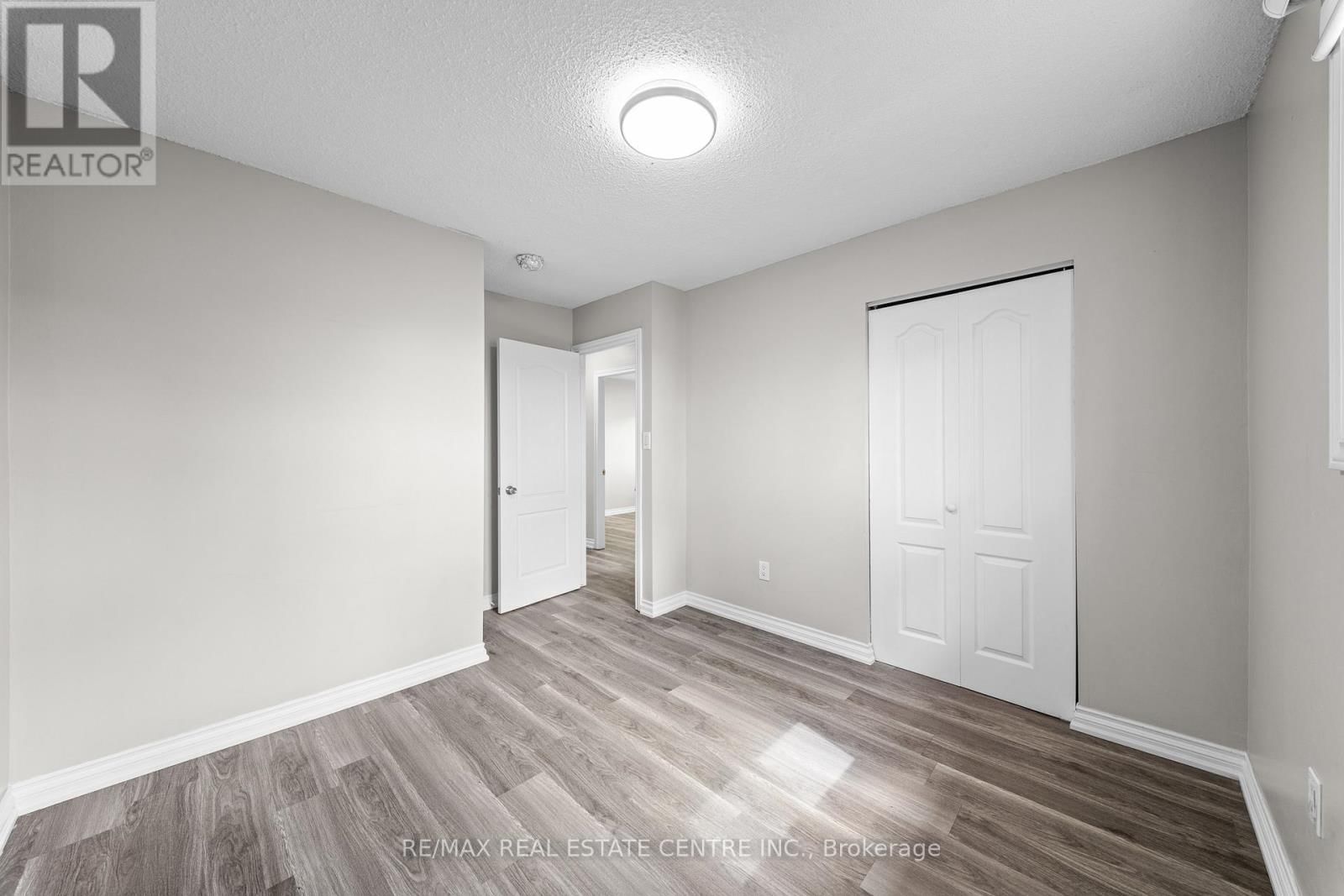 35 FOLKESTONE AVENUE Image 17