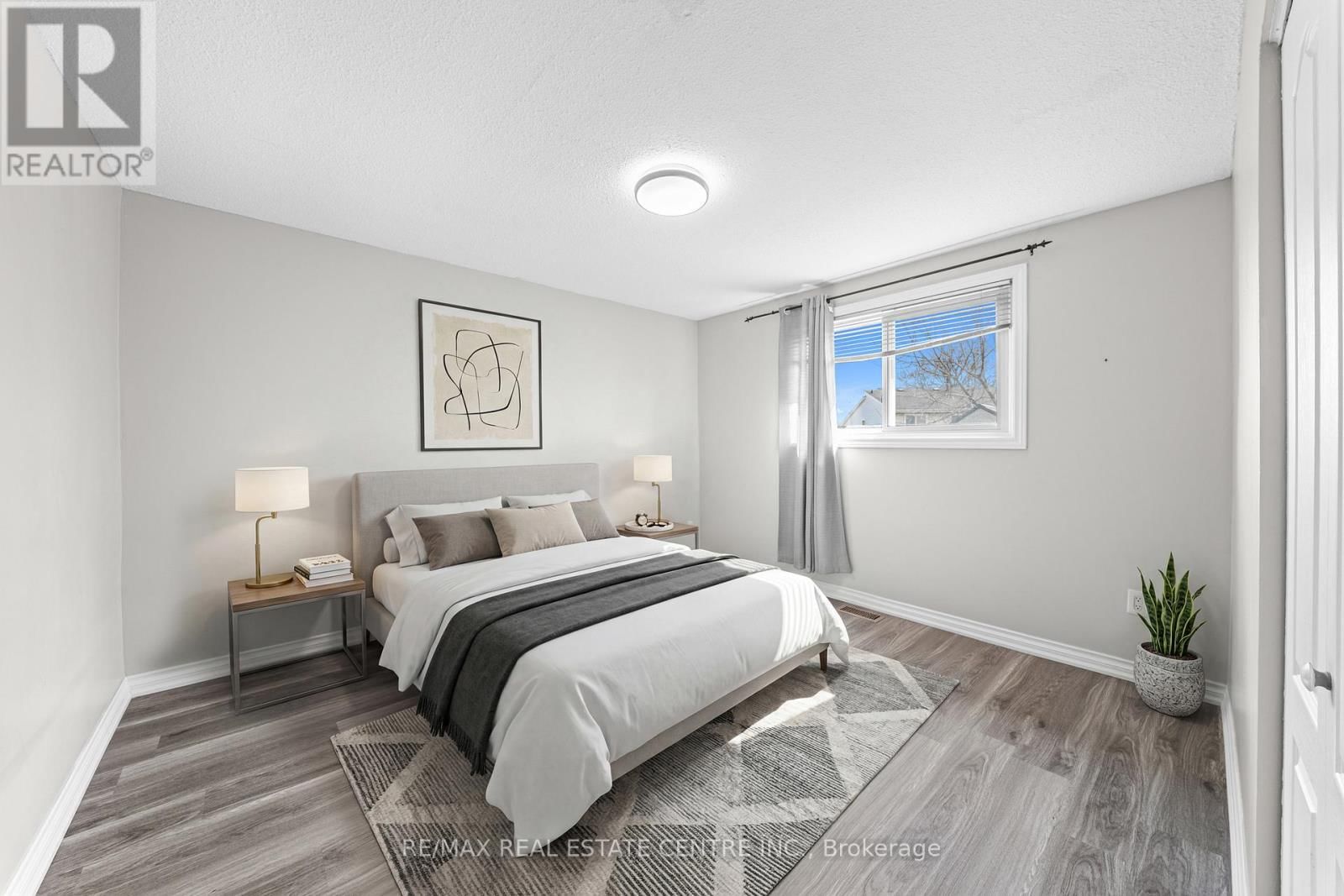 35 FOLKESTONE AVENUE Image 18