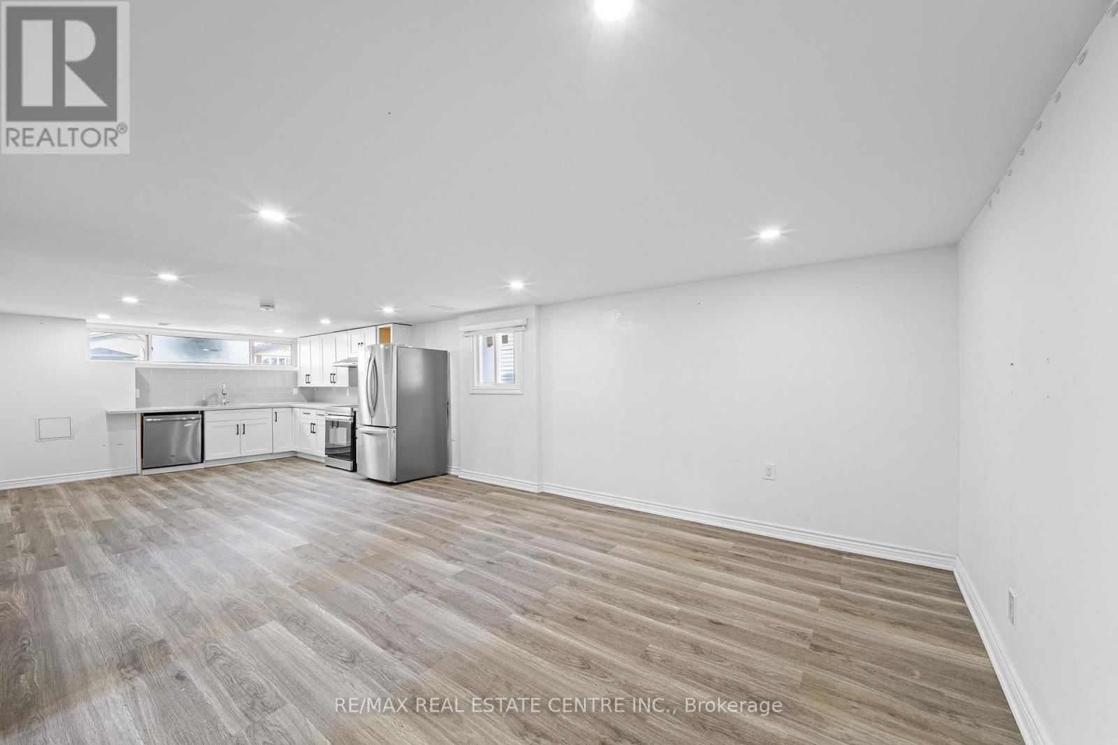 35 FOLKESTONE AVENUE Image 27