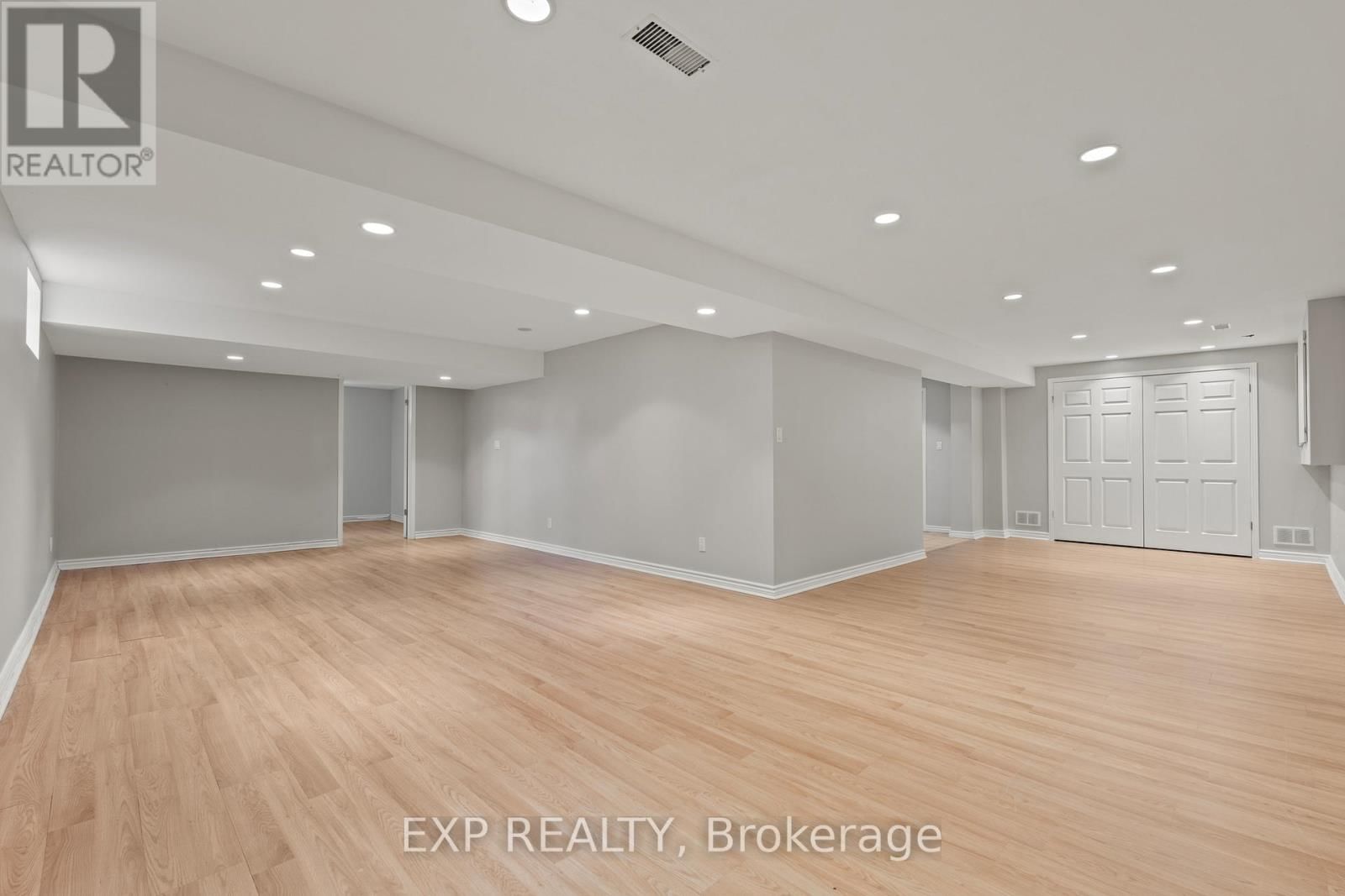 8233 COSTABILE DRIVE Image 33