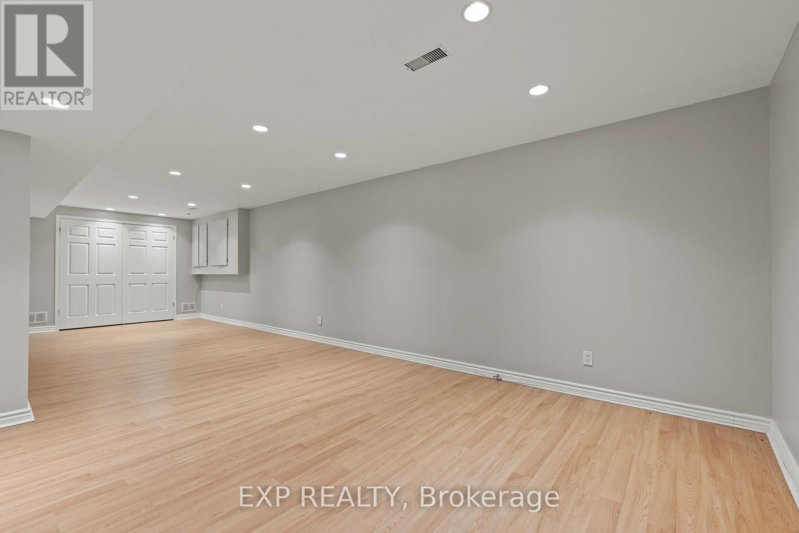 8233 COSTABILE DRIVE Image 34