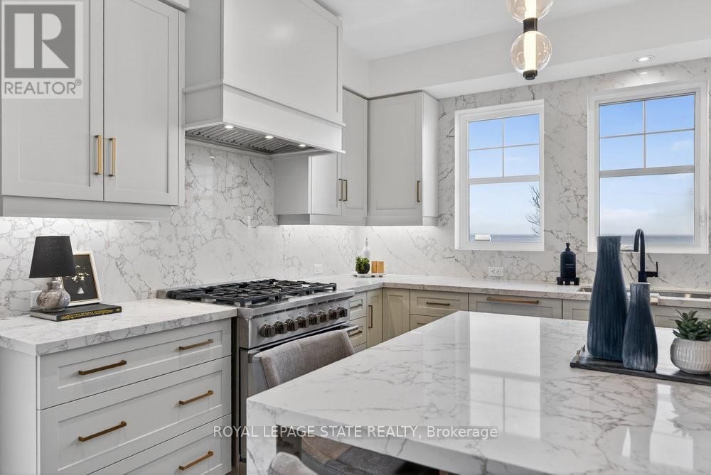 7 - 100 WATERSHORE DRIVE Image 12