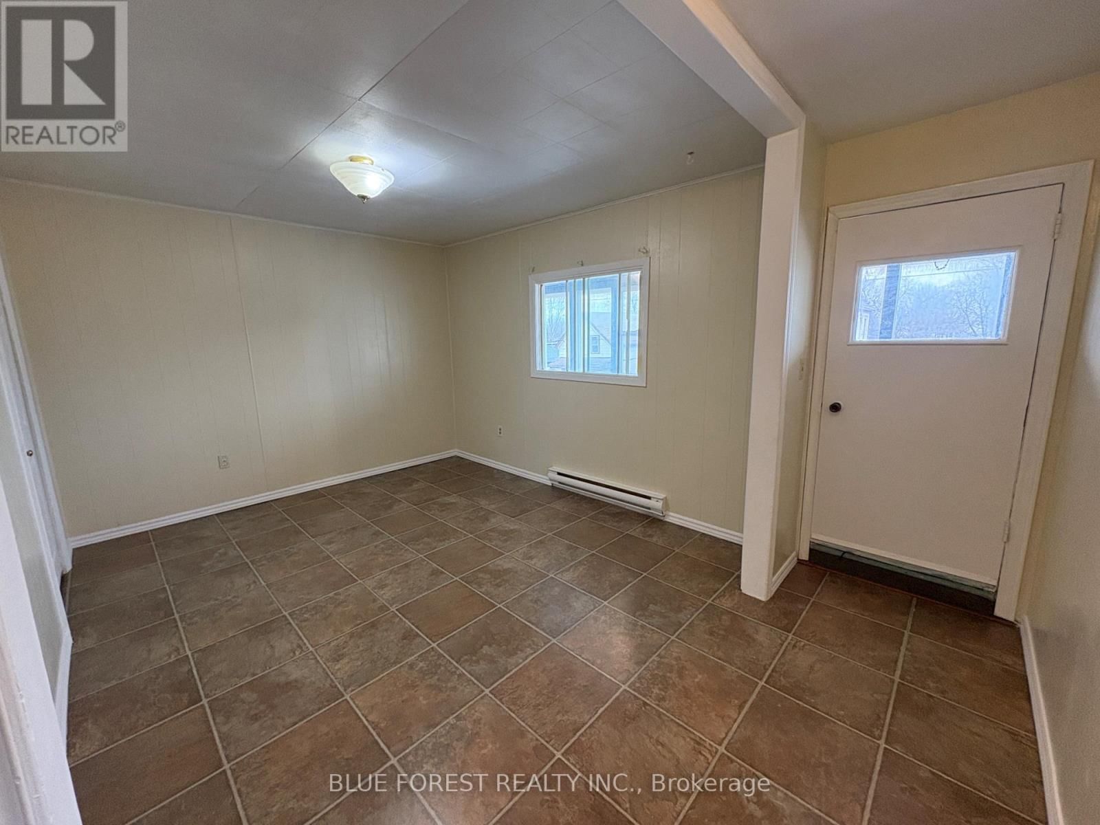 452 HORTON STREET Image 9