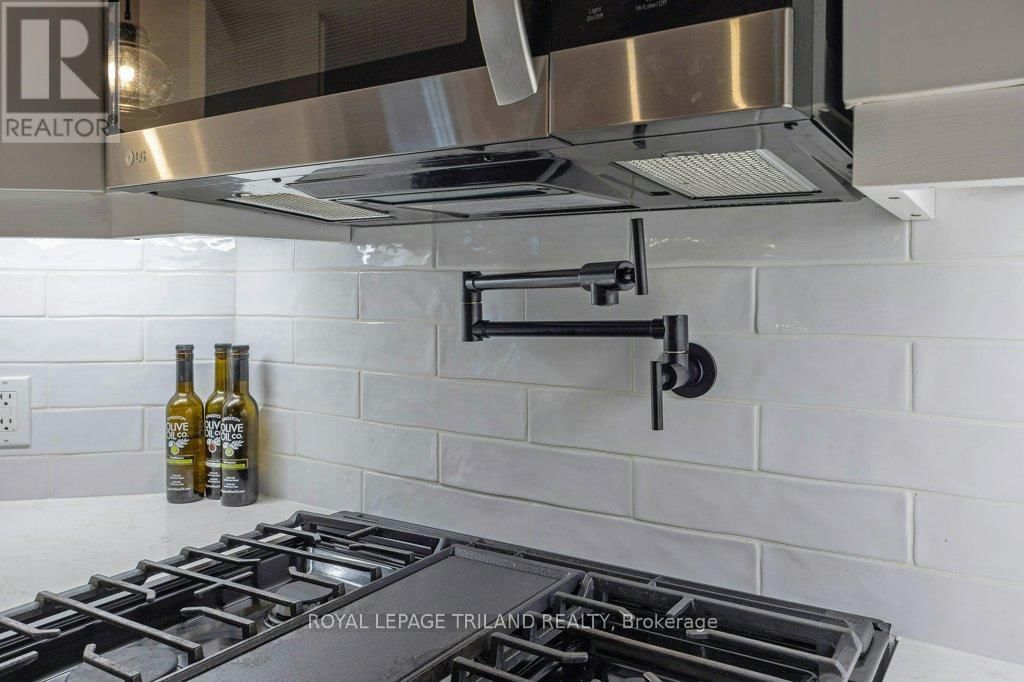 130 - 22790 AMIENS ROAD Image 11