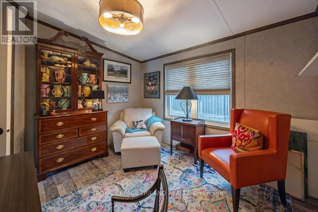 130 - 22790 AMIENS ROAD Image 25