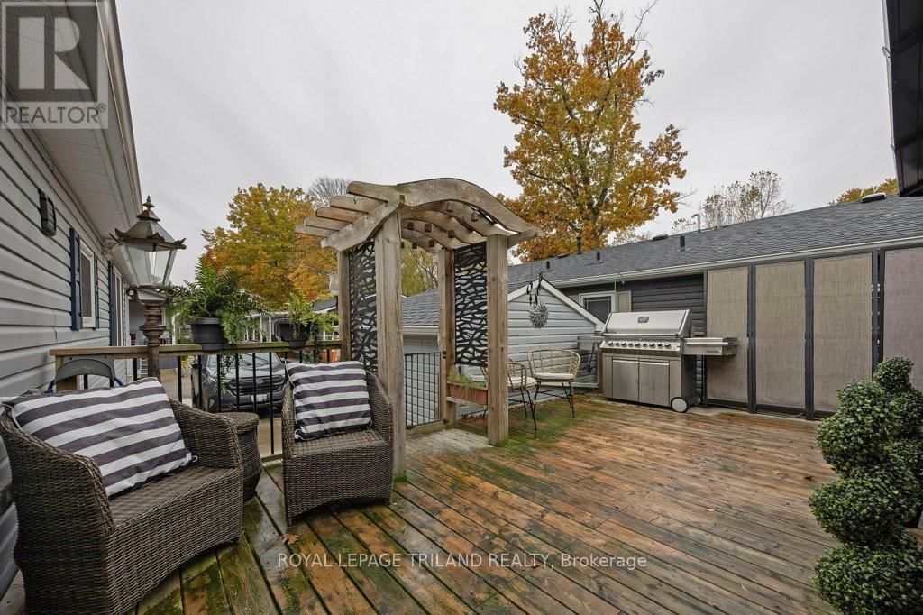 130 - 22790 AMIENS ROAD Image 27