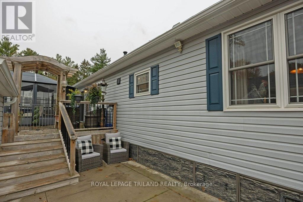 130 - 22790 AMIENS ROAD Image 4