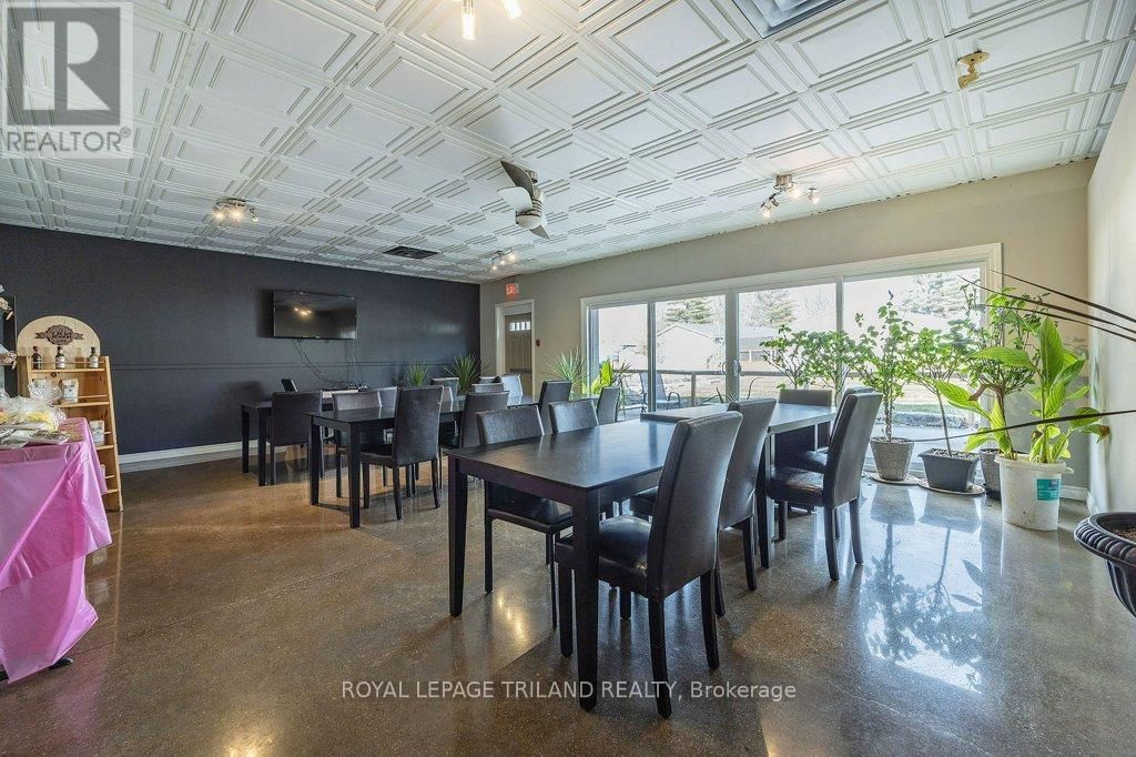 130 - 22790 AMIENS ROAD Image 43