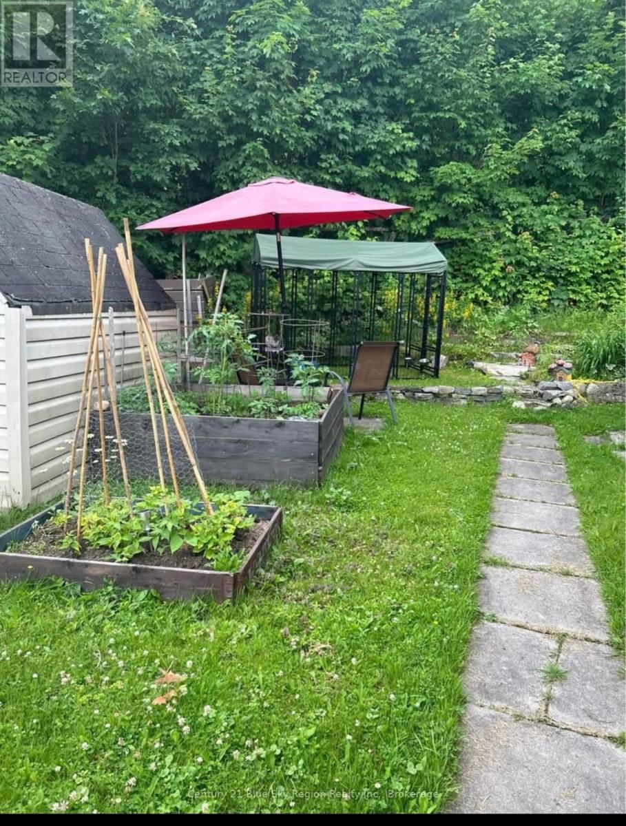 12 - 5887 HIGHWAY 11 NORTH Image 18