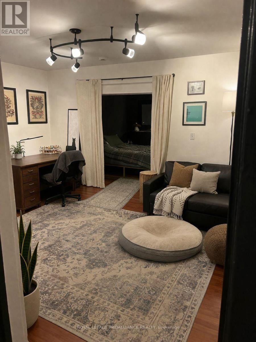 187-189 BYRON STREET Image 4