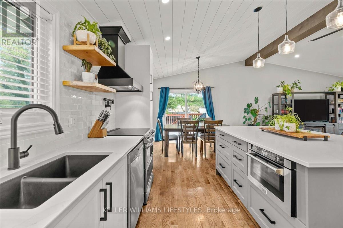 4547 WILLIAM STREET Image 14