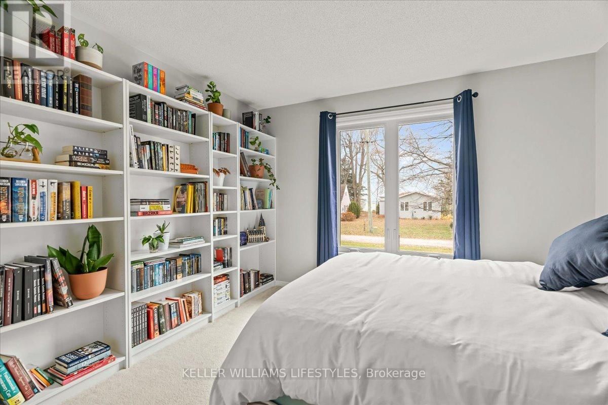 4547 WILLIAM STREET Image 27