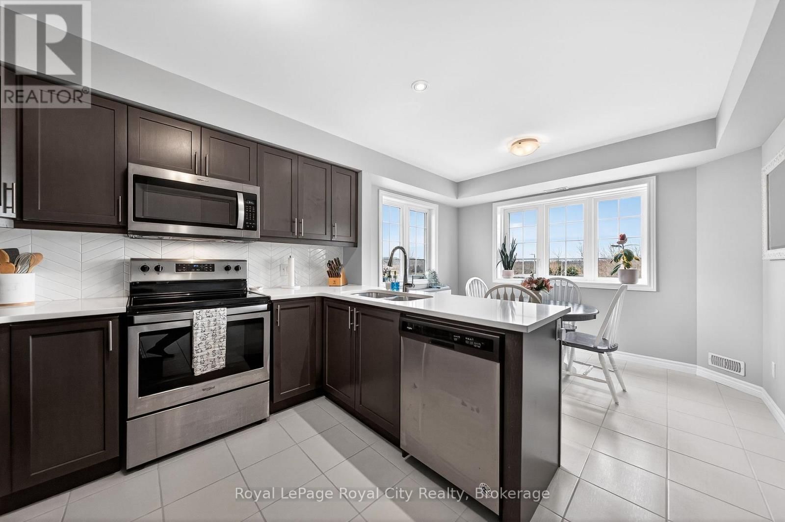 1B - 85 MULLIN DRIVE Image 14