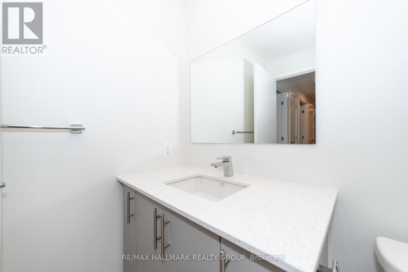 705 - 353 GARDNER STREET Image 6