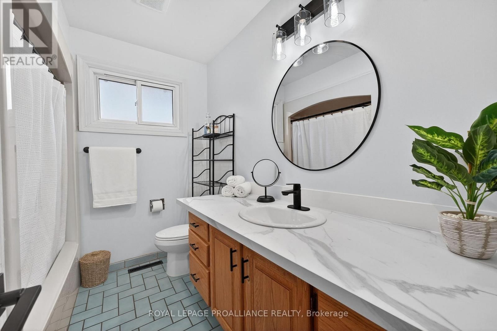 265 COLLEGE STREET WEST Image 14