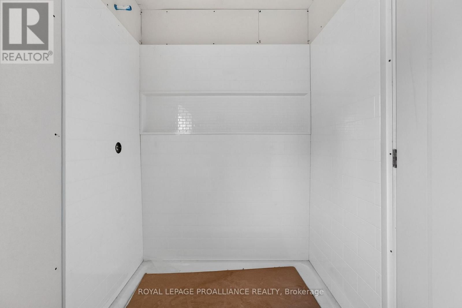 265 COLLEGE STREET WEST Image 25