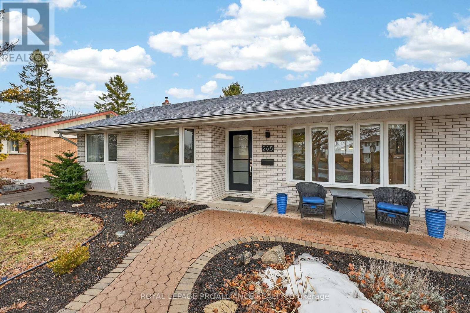 265 COLLEGE STREET WEST Image 3