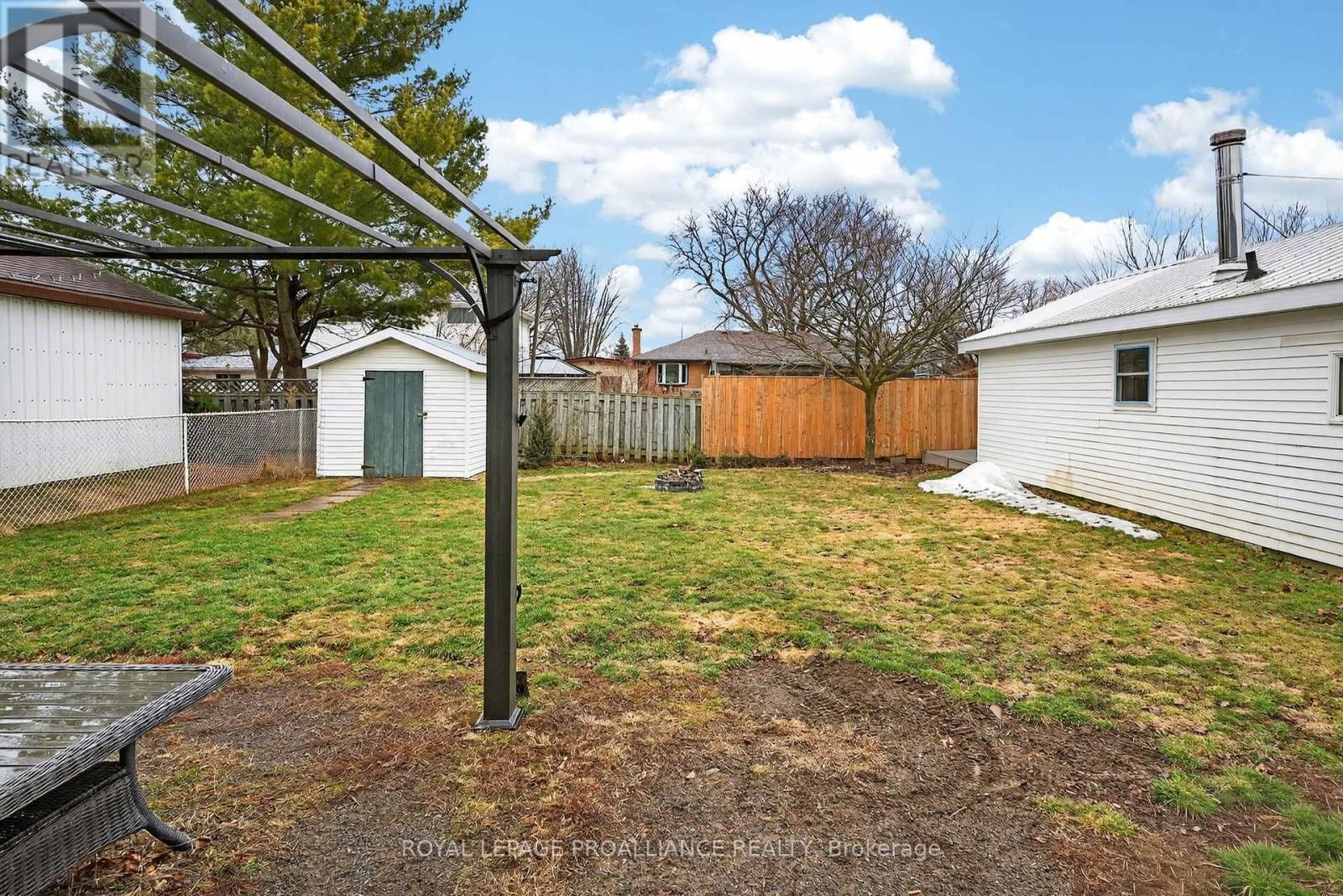 265 COLLEGE STREET WEST Image 35