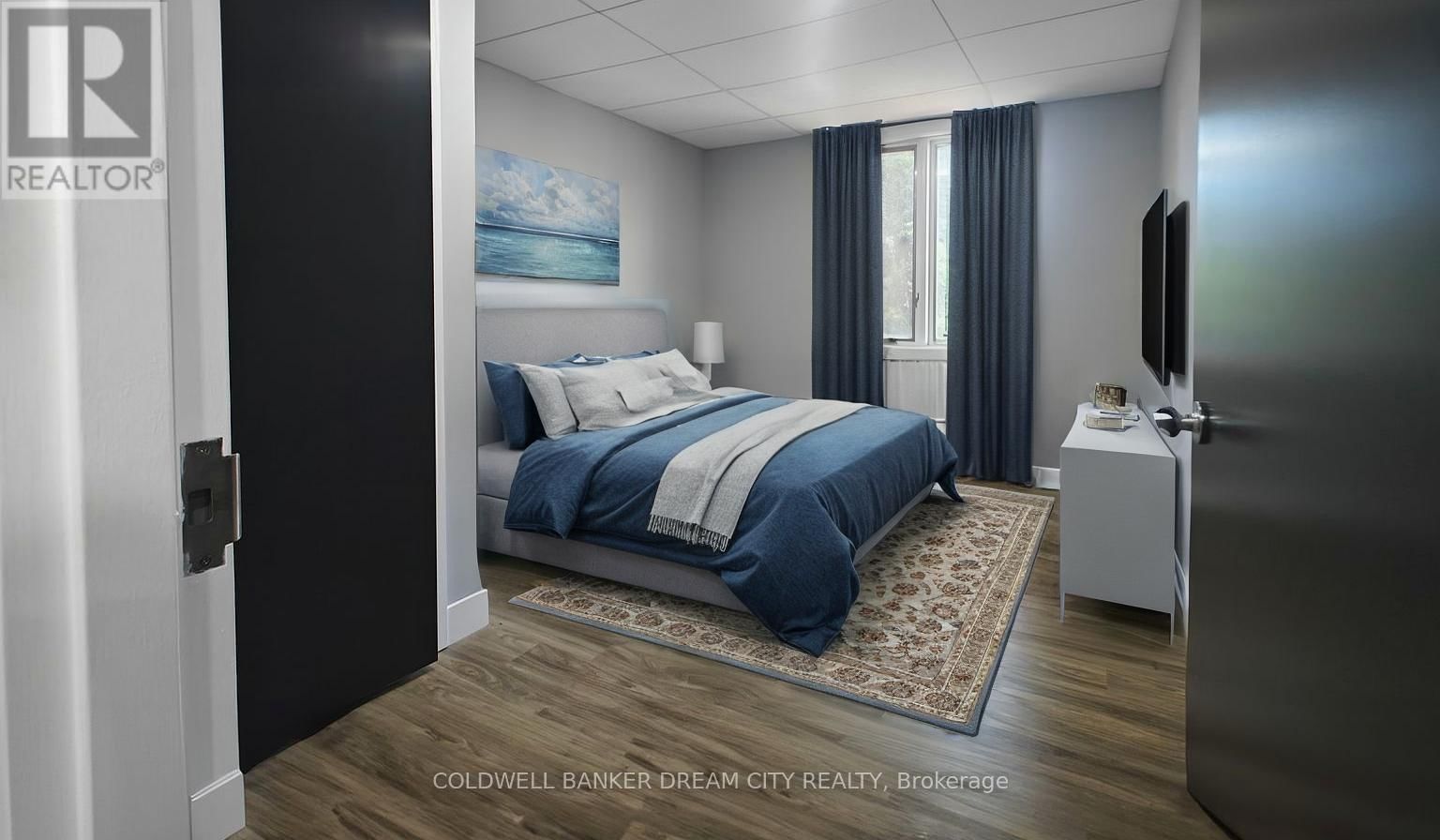 93 MAIN STREET Image 23