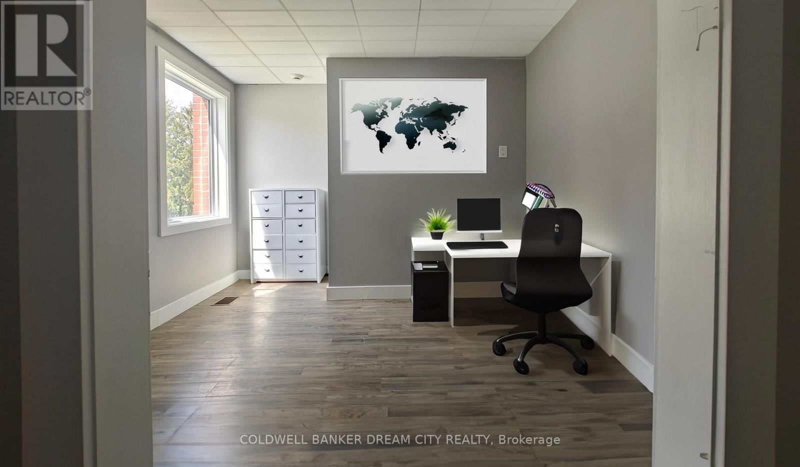 93 MAIN STREET Image 7