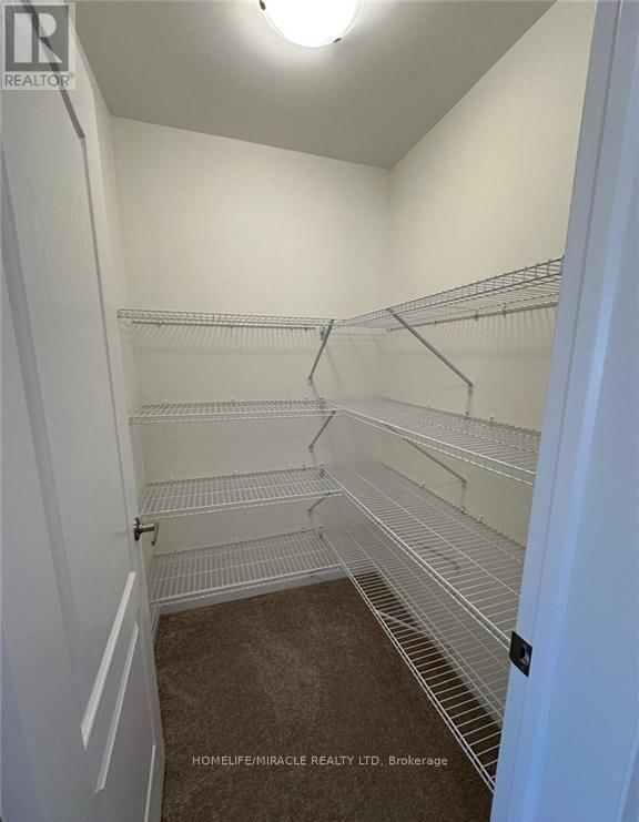 74 MASTERS STREET Image 13