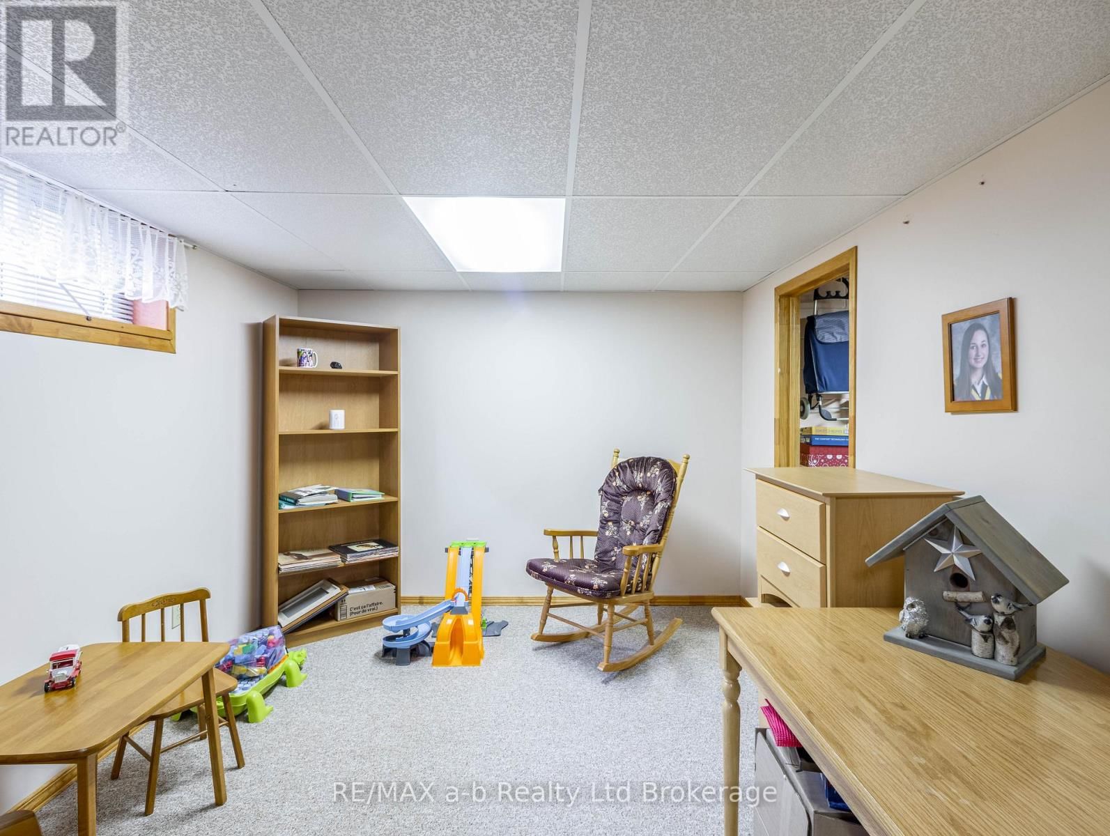 219 BOWERHILL ROAD Image 17