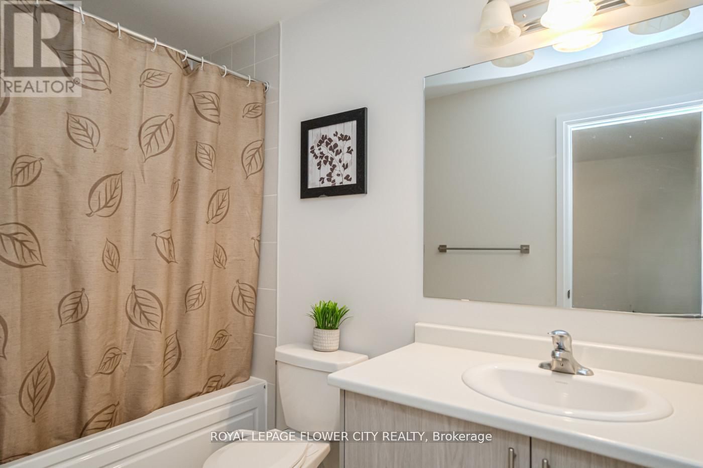 35 PLAYER DRIVE Image 33