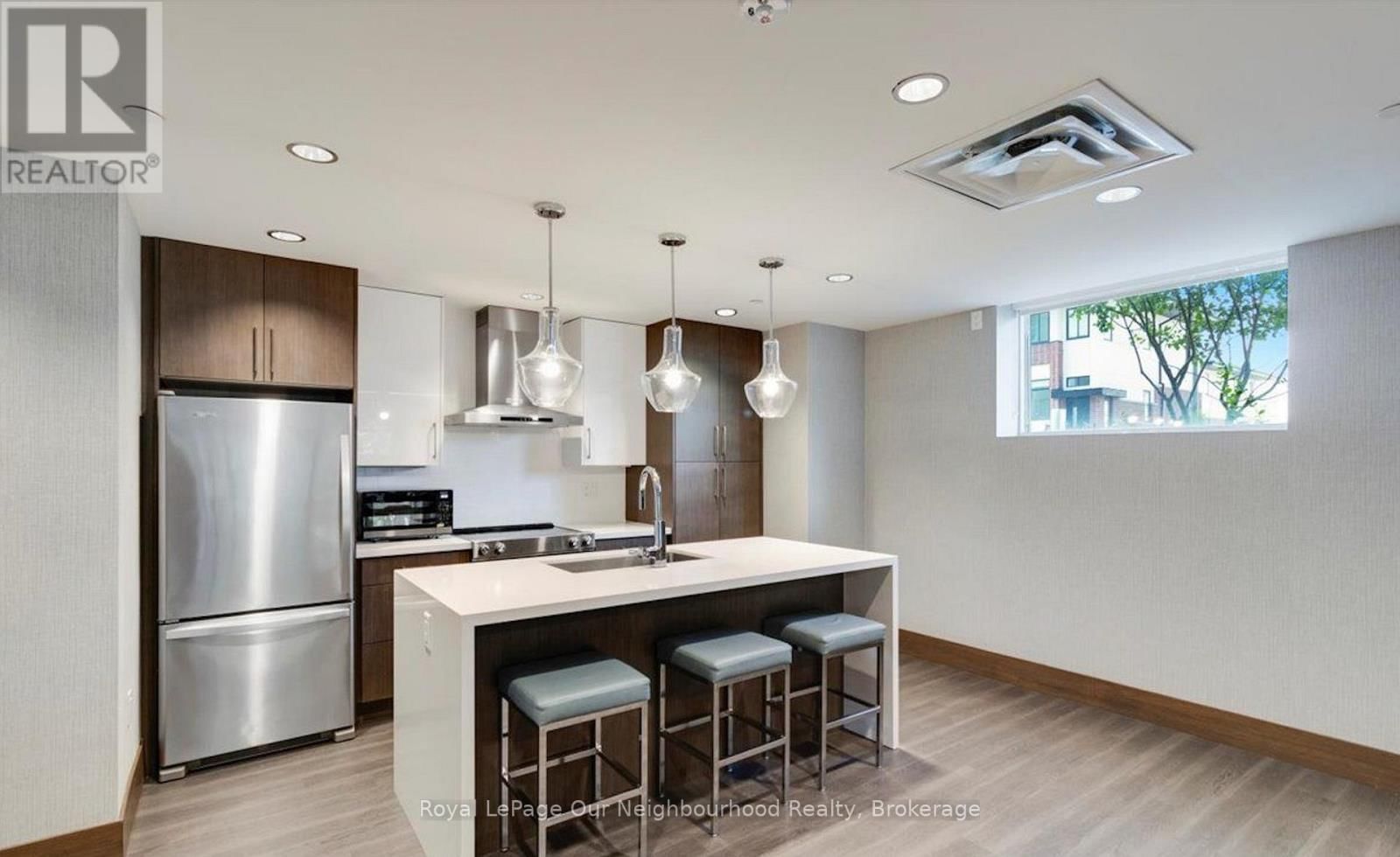 316 - 16 MARKLE CRESCENT Image 31