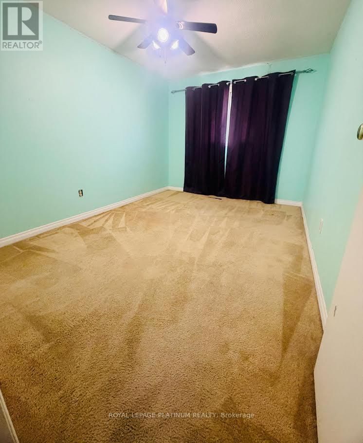 37 - 55 ASHLEY CRESCENT Image 12