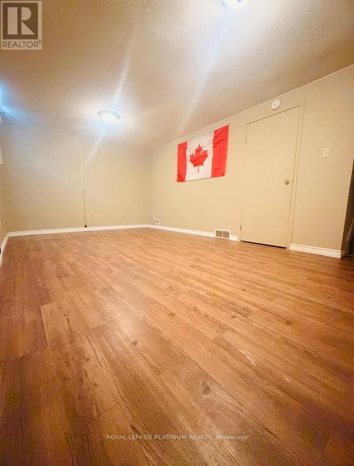 37 - 55 ASHLEY CRESCENT Image 17