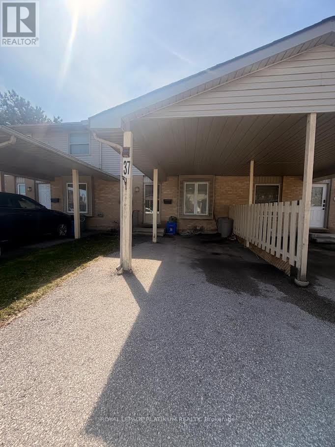 37 - 55 ASHLEY CRESCENT Image 2