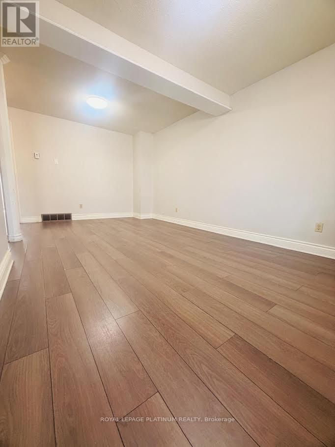 37 - 55 ASHLEY CRESCENT Image 5