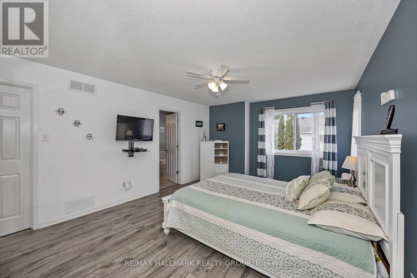 1614 VARENNES BOULEVARD Image 21