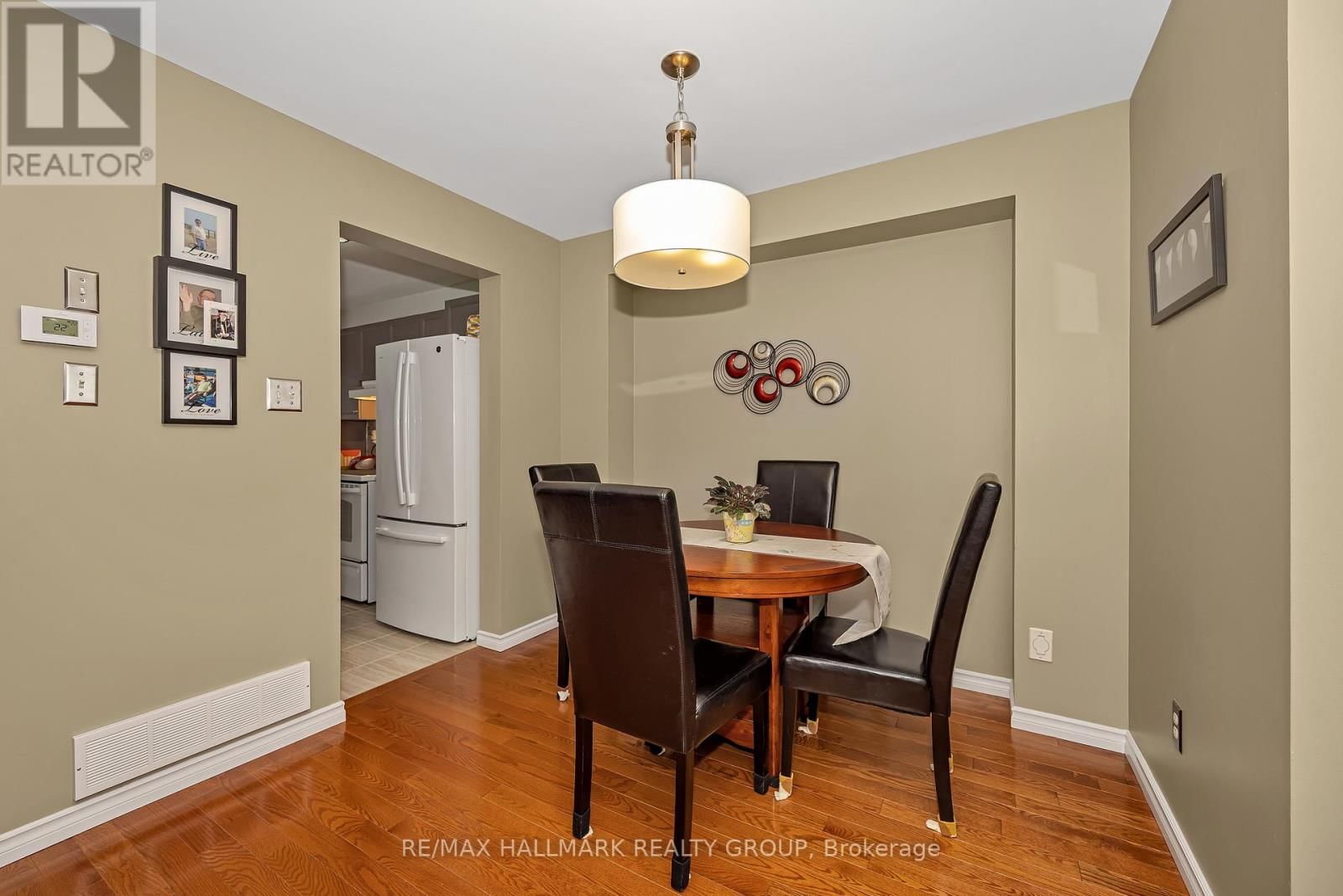 1614 VARENNES BOULEVARD Image 6