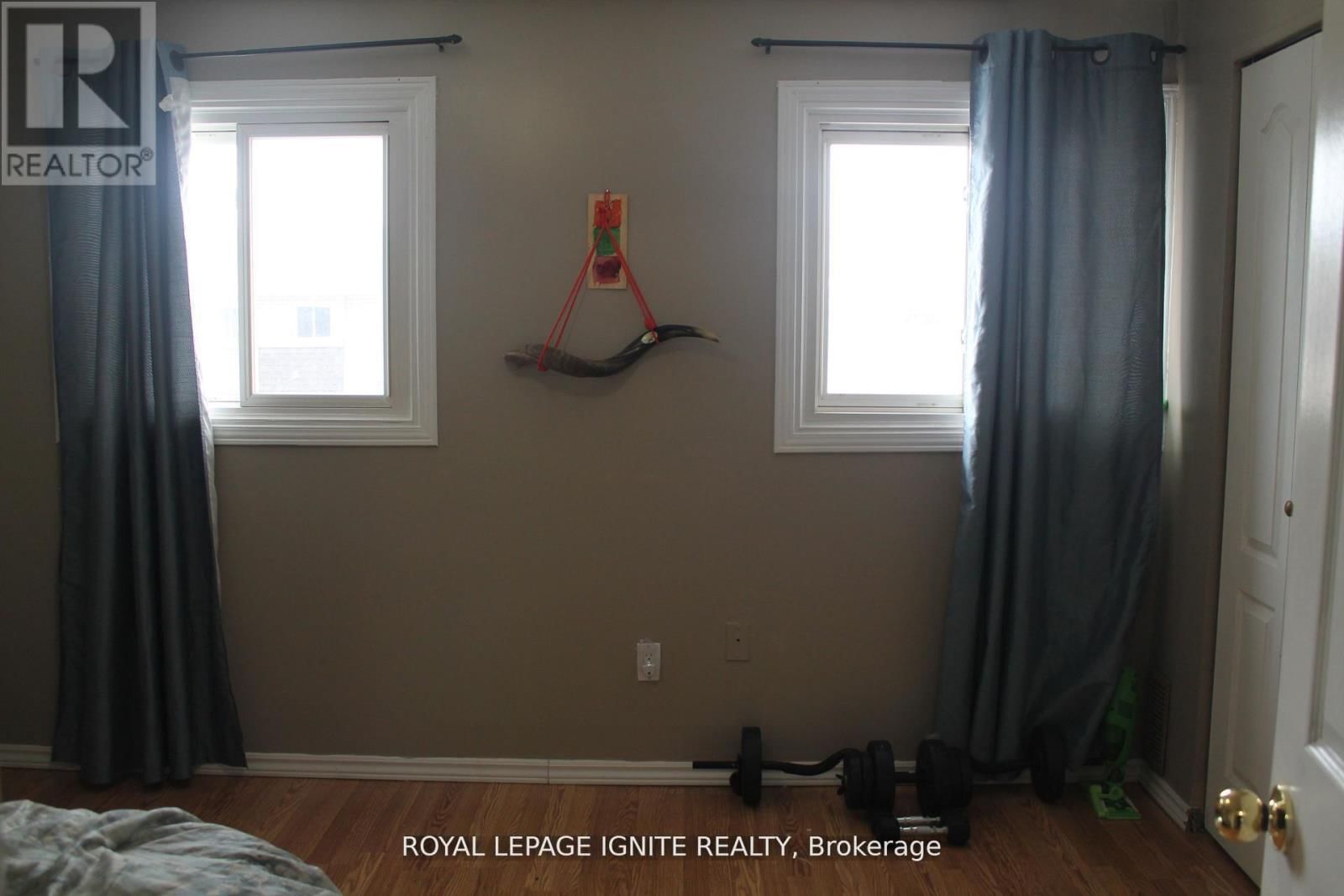 D - 500 GREY STREET Image 17